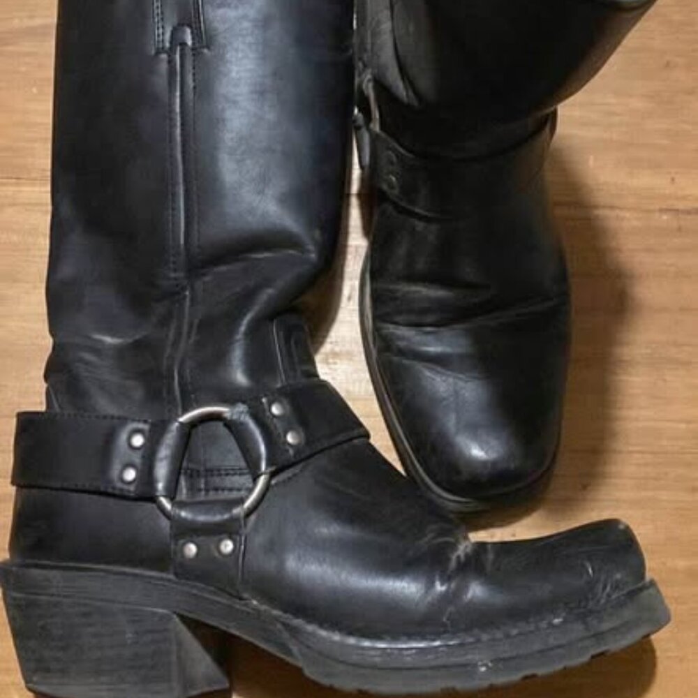 Self-Esteem boots